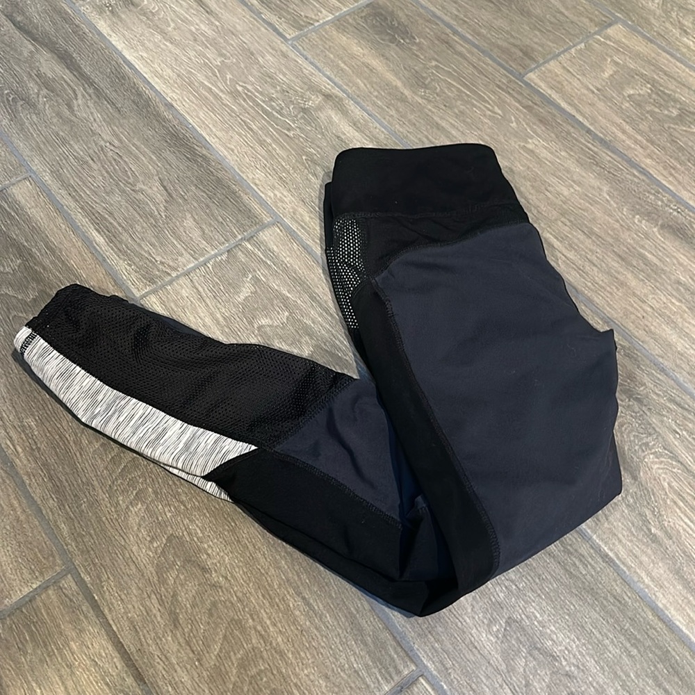 Tangerine women’s long yoga pants. No pockets. Dark gray w/ black sides & waist